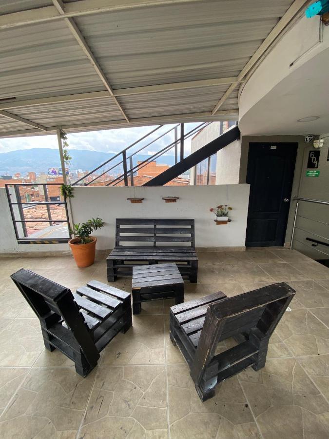 33 Hotel Bulerias Medellín Eksteriør bilde