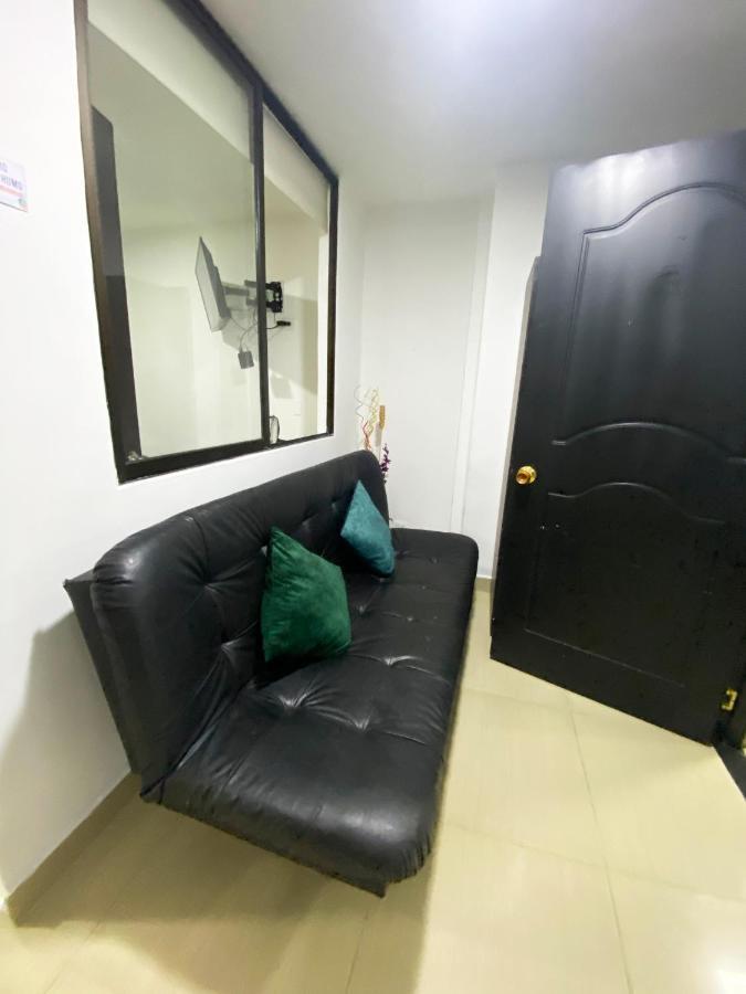 33 Hotel Bulerias Medellín Eksteriør bilde