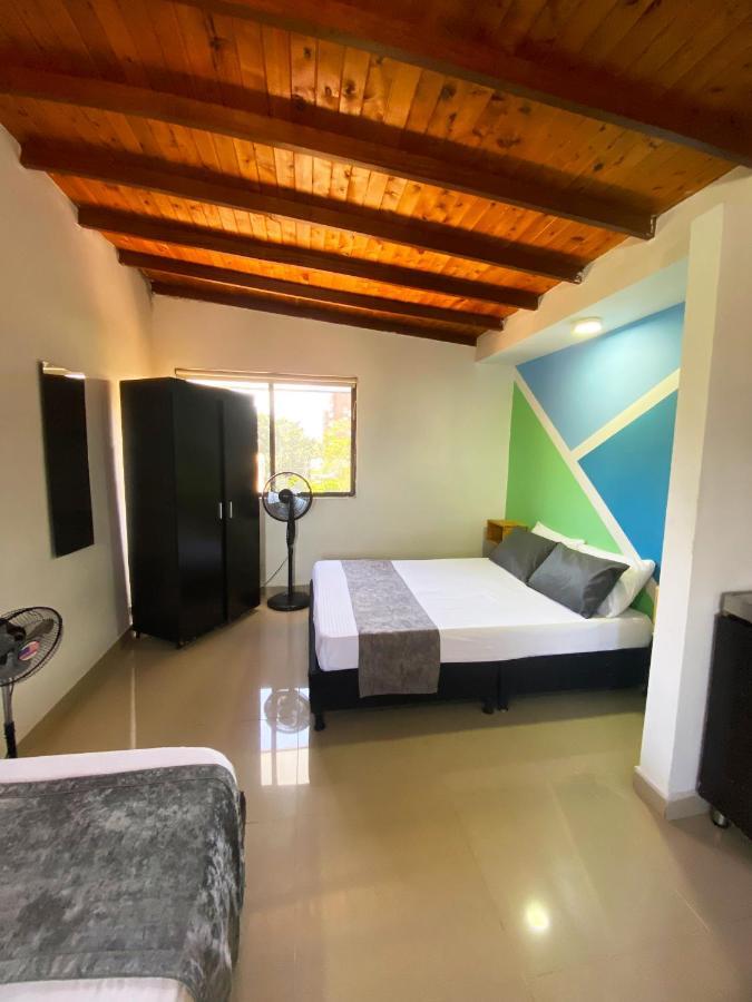 33 Hotel Bulerias Medellín Eksteriør bilde
