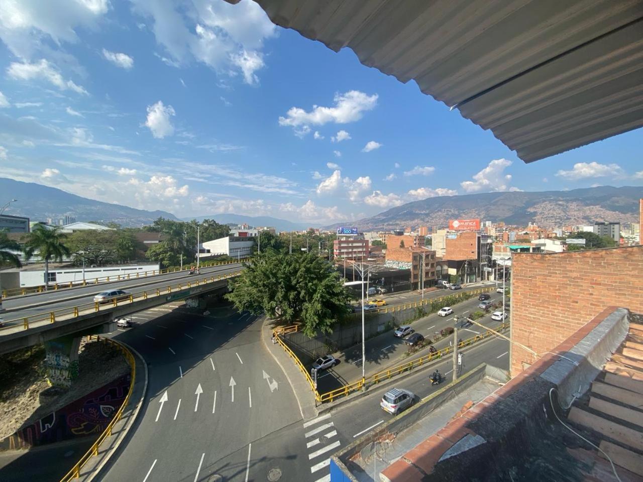 33 Hotel Bulerias Medellín Eksteriør bilde