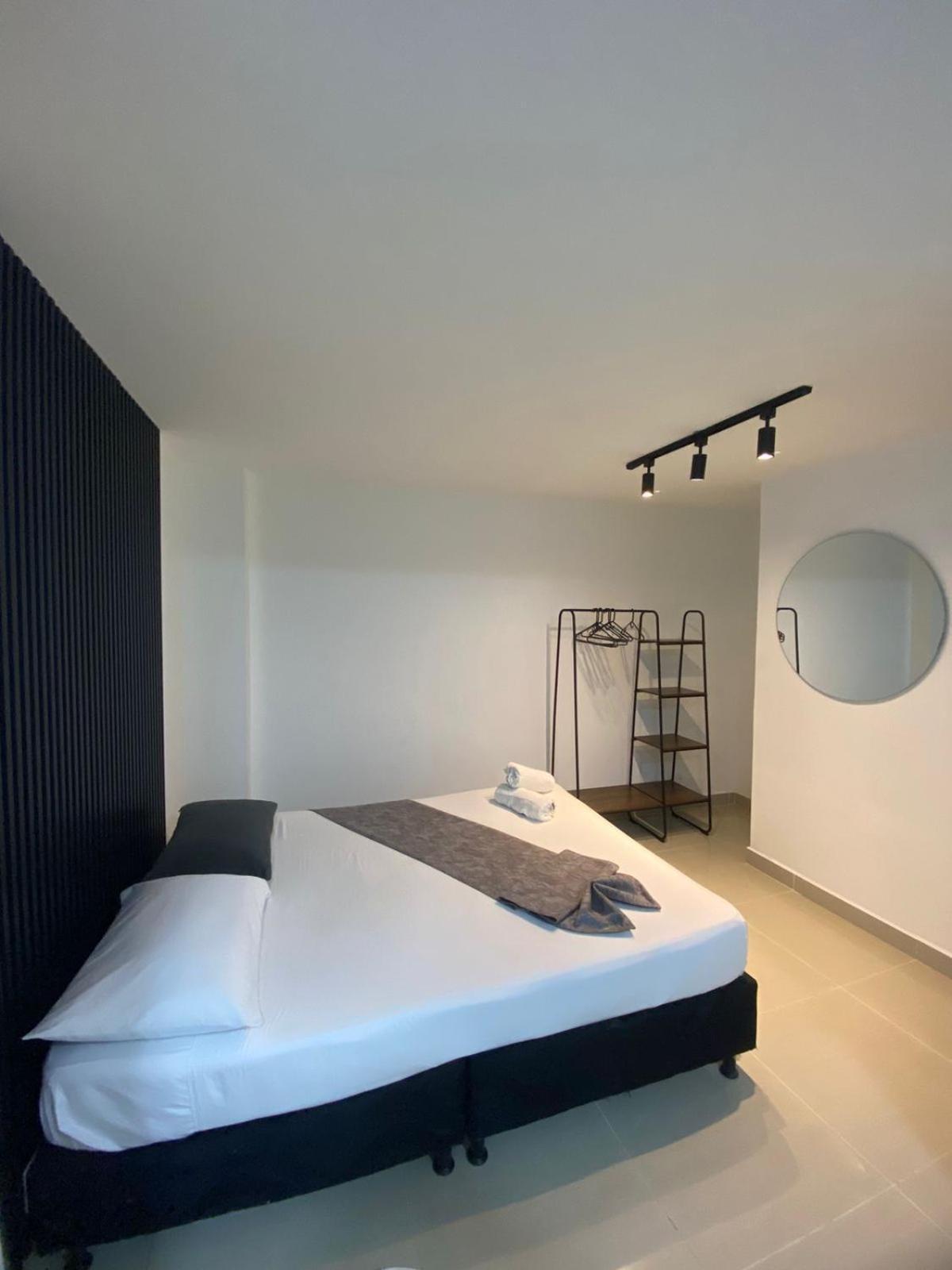 33 Hotel Bulerias Medellín Eksteriør bilde