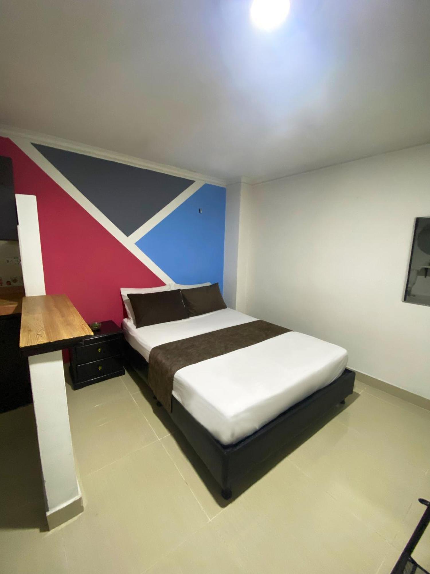 33 Hotel Bulerias Medellín Eksteriør bilde