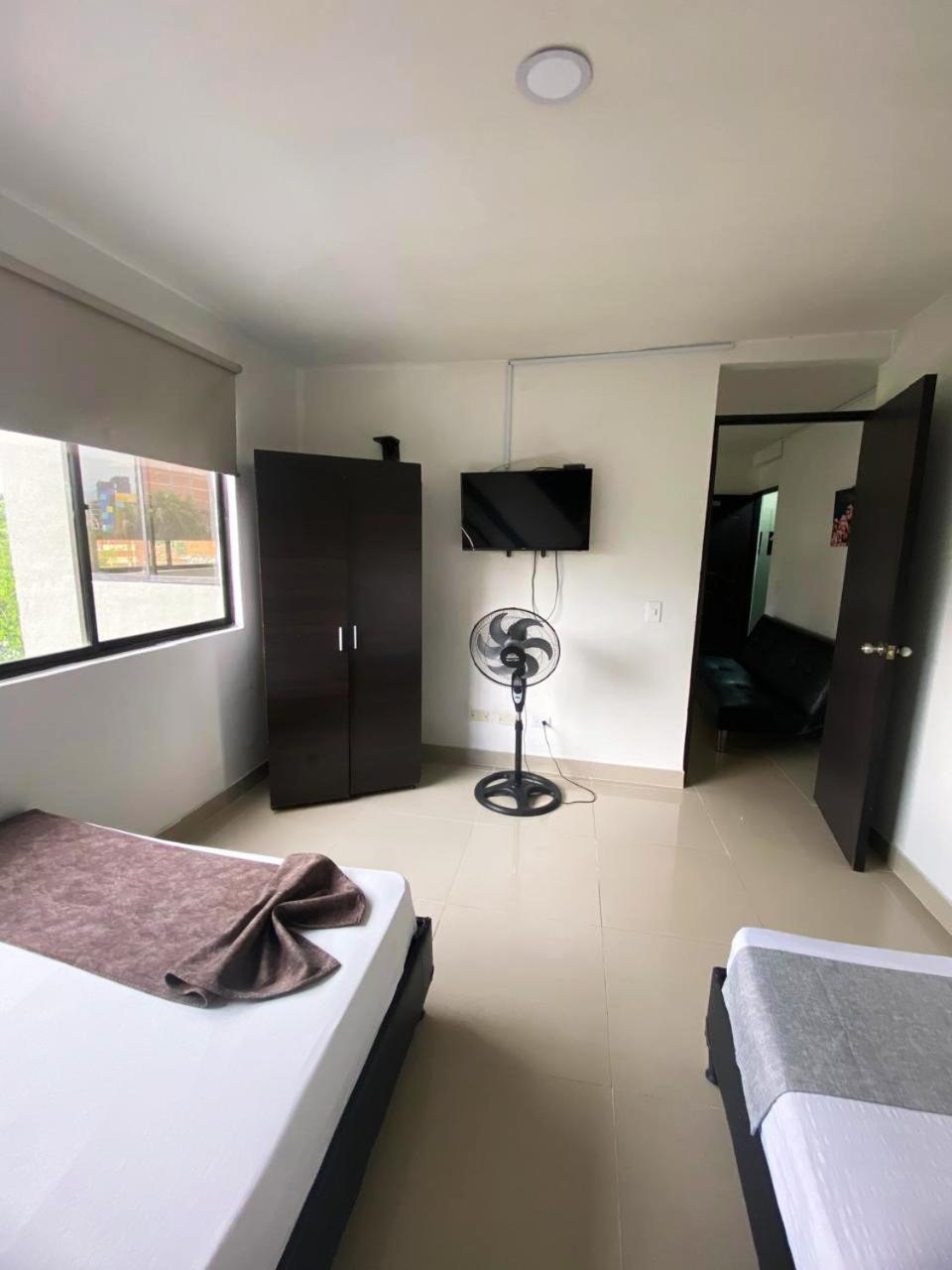 33 Hotel Bulerias Medellín Eksteriør bilde