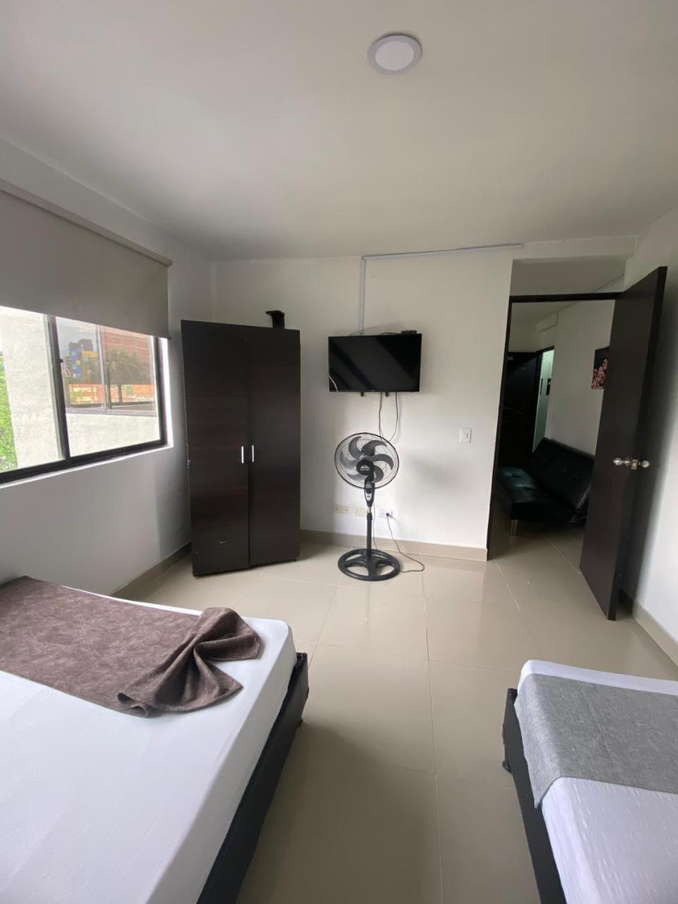 33 Hotel Bulerias Medellín Eksteriør bilde