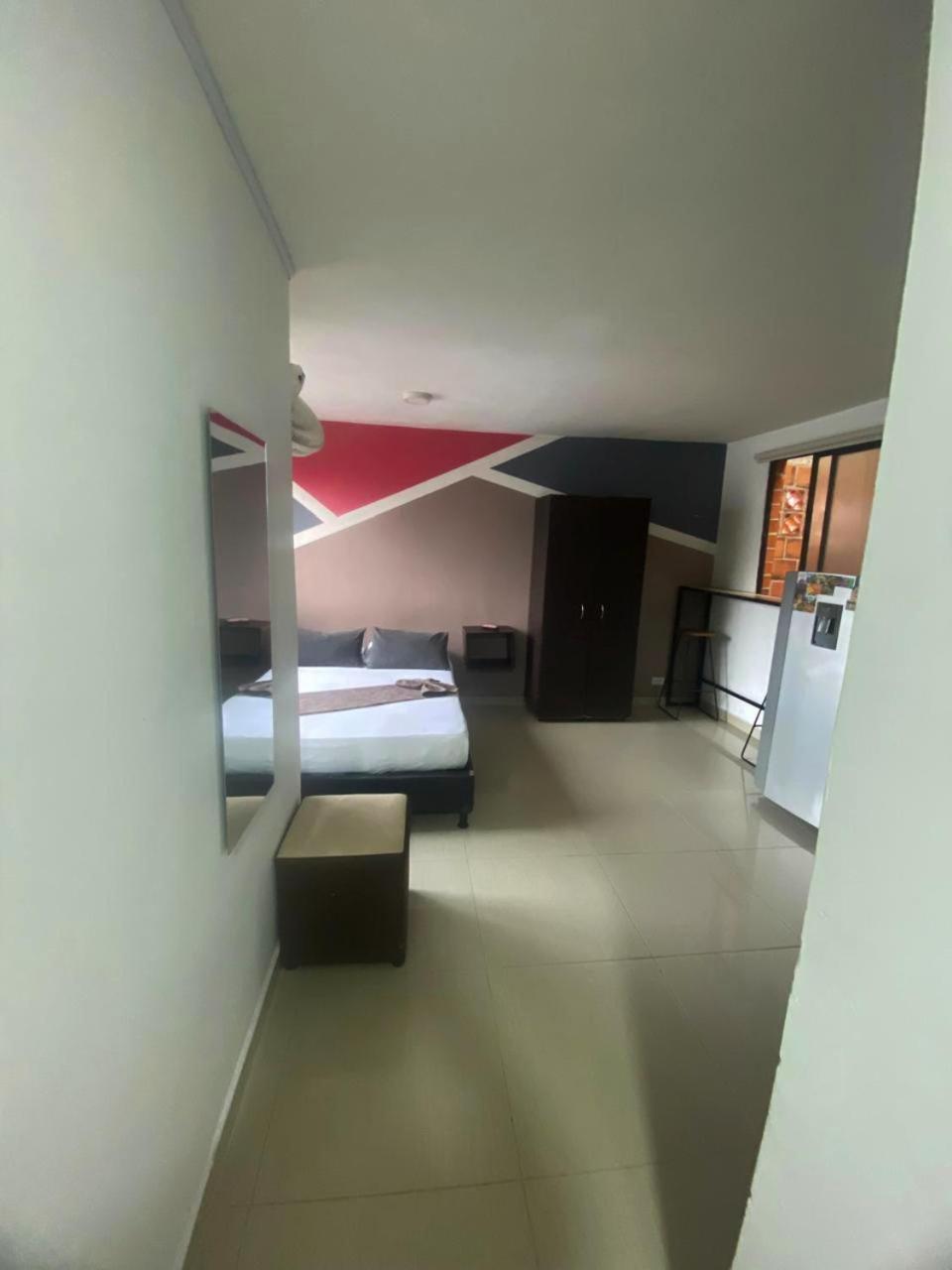 33 Hotel Bulerias Medellín Eksteriør bilde
